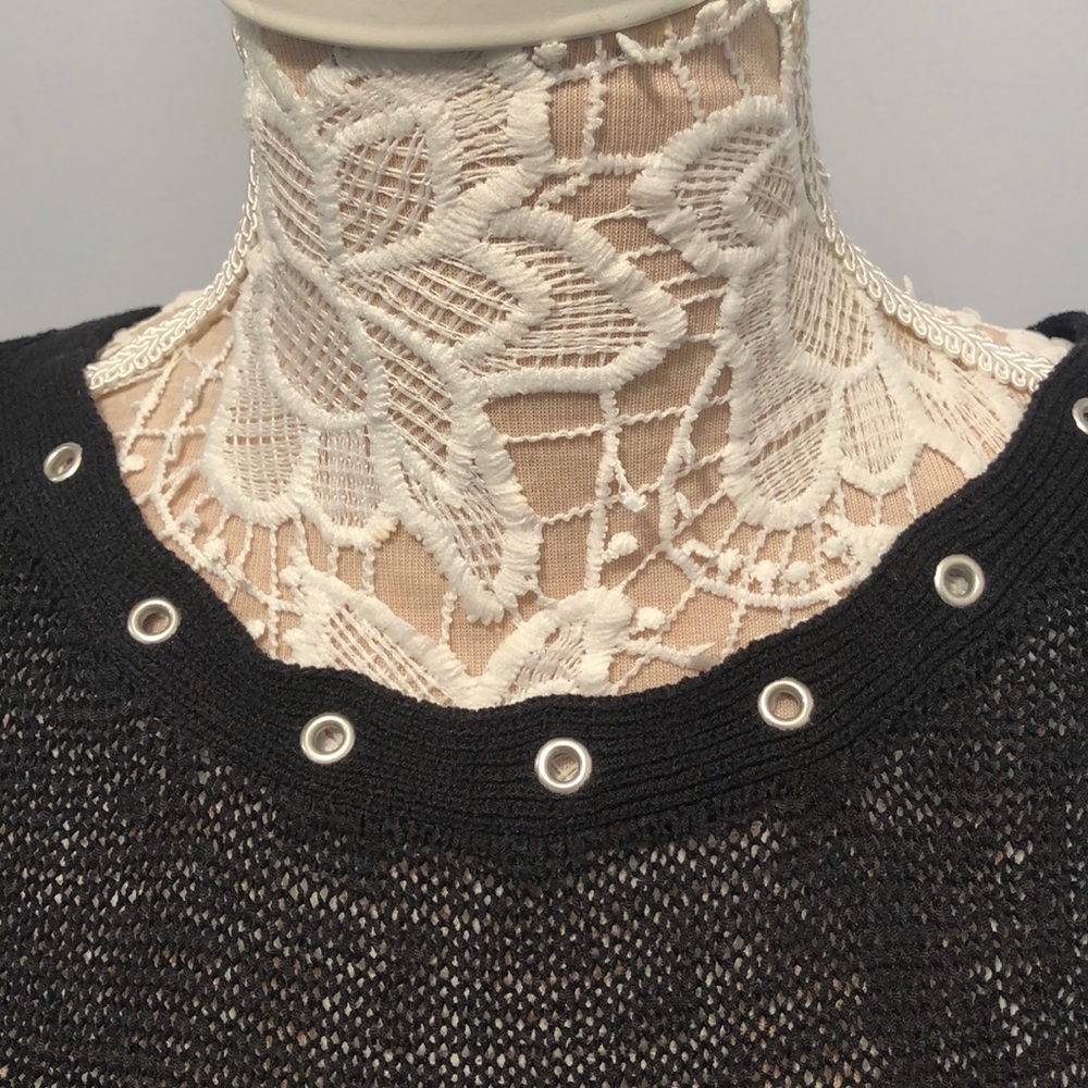 H&M Knit Top - Picture 2 of 6